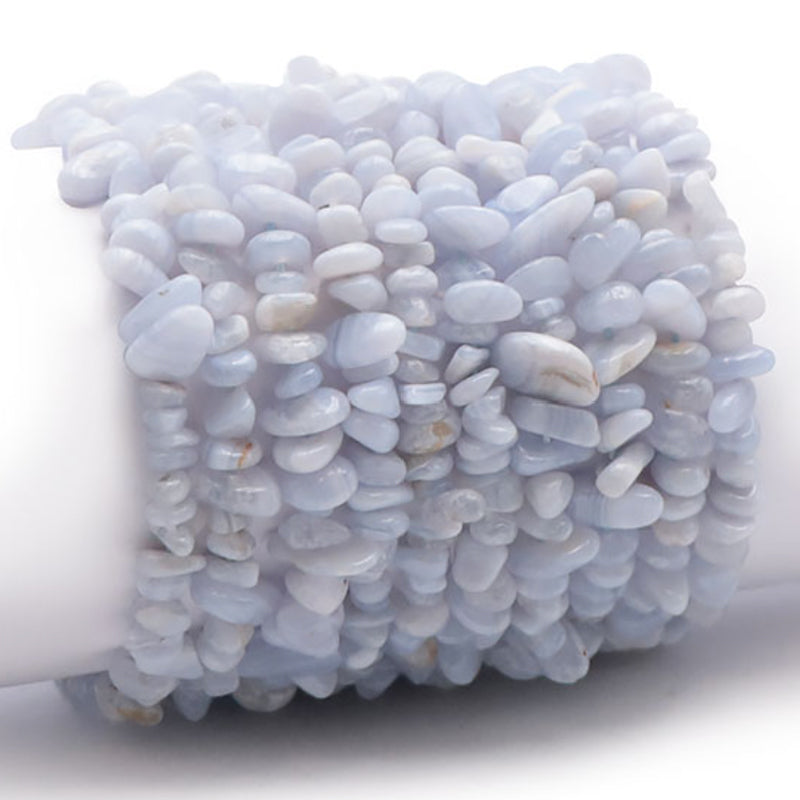 Bracelet calcédoine bleue Namibie AA (perles baroques)