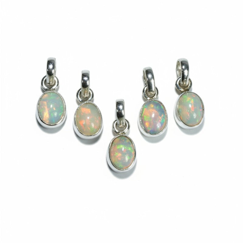 Welo Etiopia opal pendant With 925 silver loop