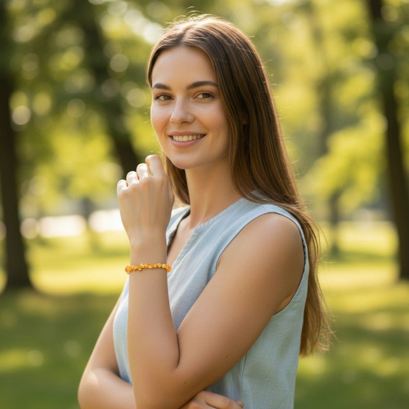 Bracelet ambre miel Lituanie A (forme naturelle 5 - 6mm) - La Boite à Cailloux