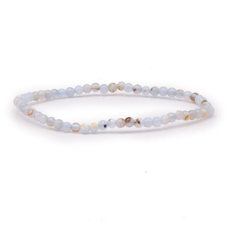 Bracelet calcédoine bleue Namibie AB (boules 3 - 4mm) - La Boite à Cailloux