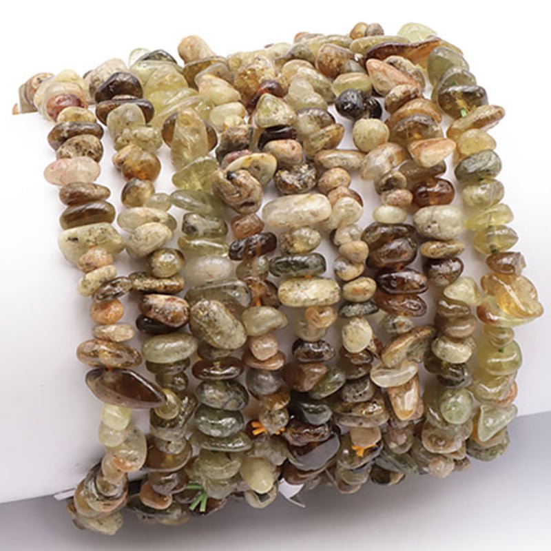Bracelet grenat vert grossulaire Mali A (perles baroques) - La Boite à Cailloux