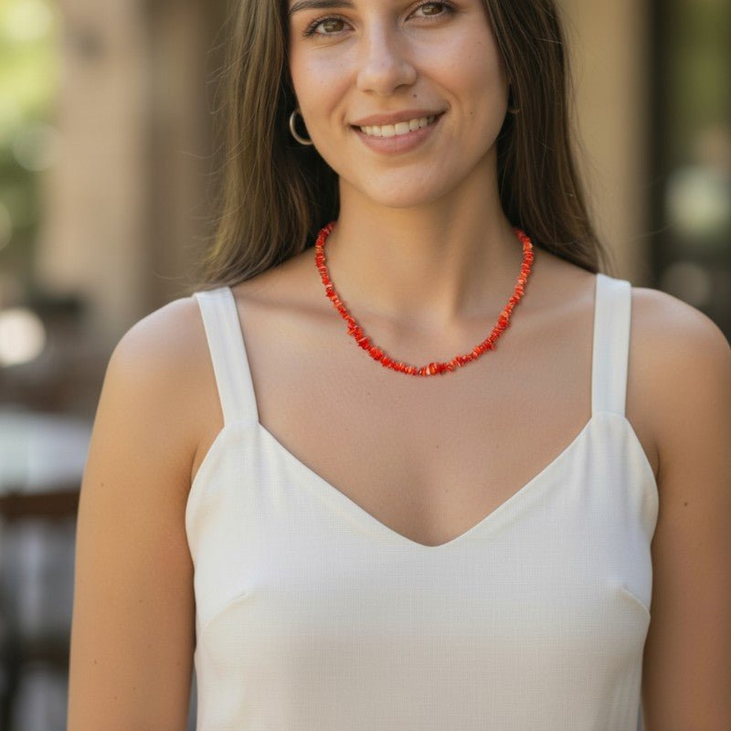 Collier corail teinté rouge Brésil A (perles baroques) - 45cm - La Boite à Cailloux