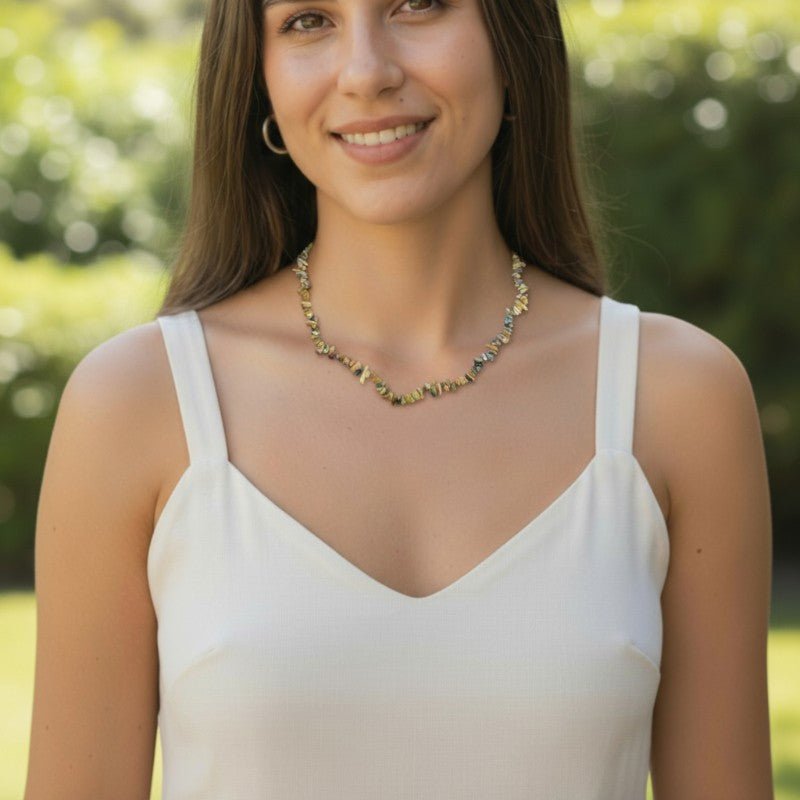 Collier serpentine Pérou A (perles baroques) - 45cm - La Boite à Cailloux