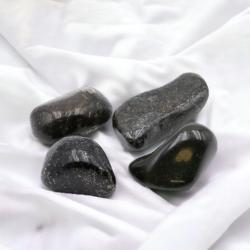 Jade noir Etats-Unis A (pierre roulée)