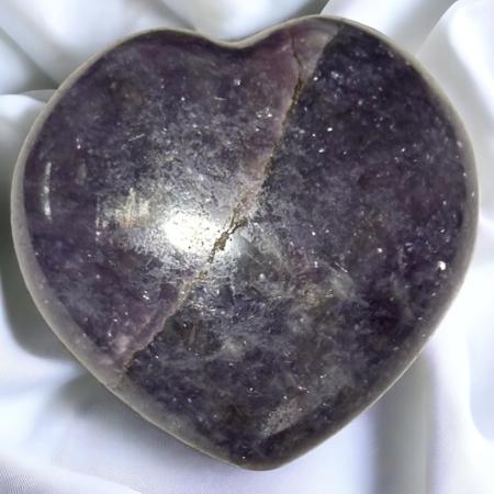 Coeur lépidolite Madagascar A+ 60-70mm