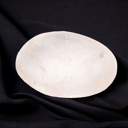 Cristal de roche Madagascar A 40-60mm (galet XL)