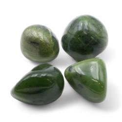 Jade vert du Canada (néphrite) A (pierre roulée)