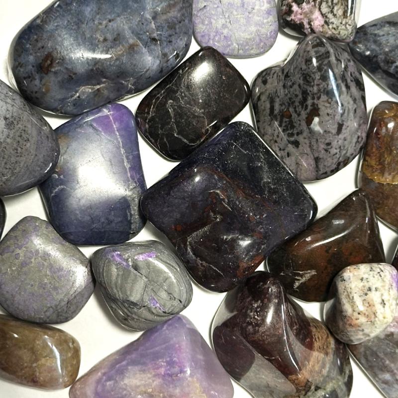 Pierres roulées Sugilite - La Boite à Cailloux