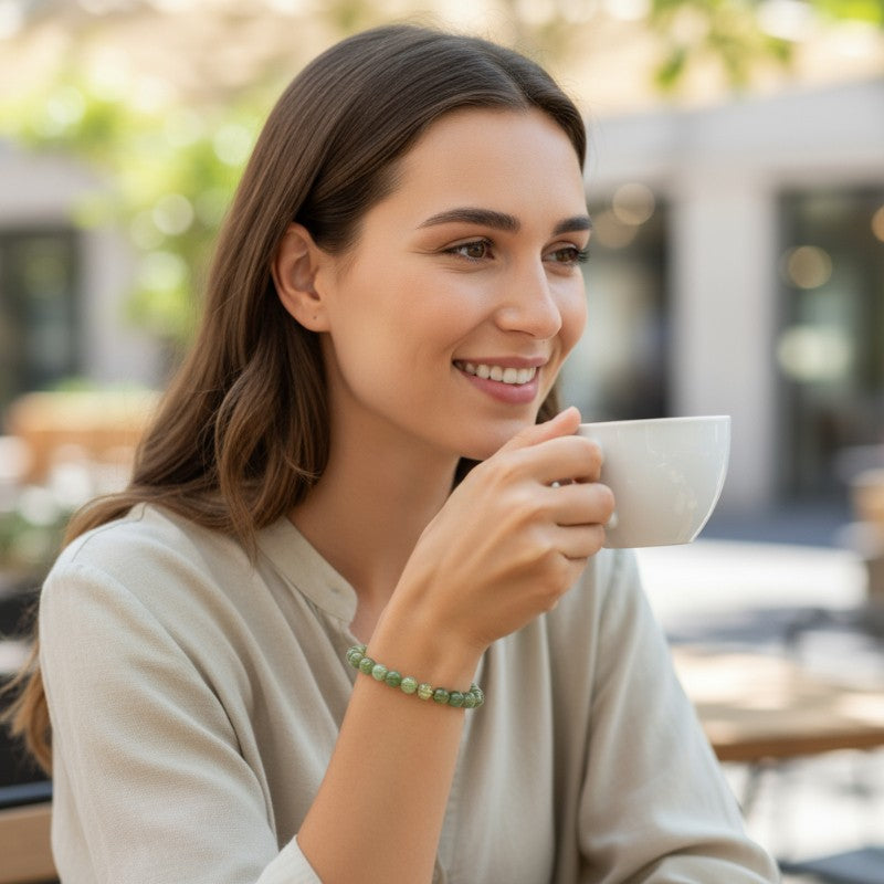 Bracelet apatite verte Madagascar A (boules 5-6mm)