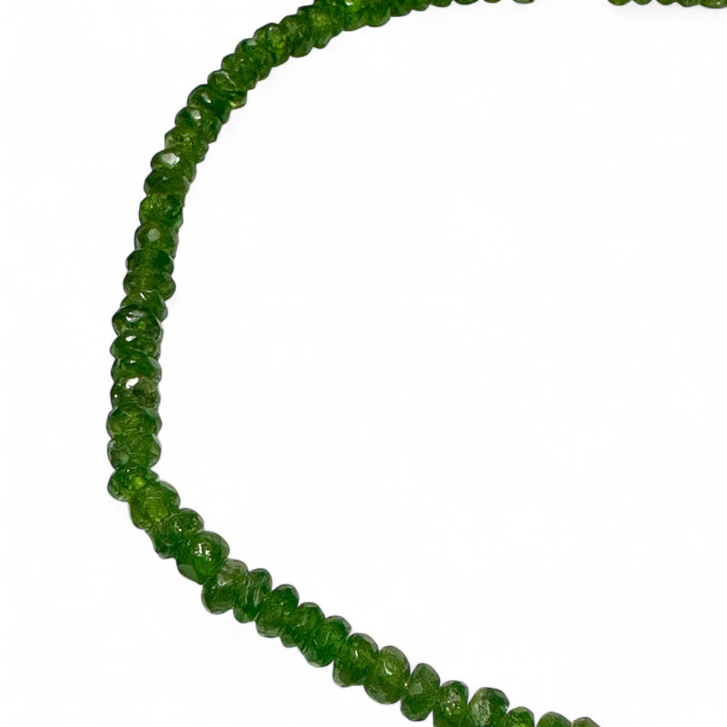 Collier diopside chrome Brésil AA (perles facettées 3mm) - 46cm