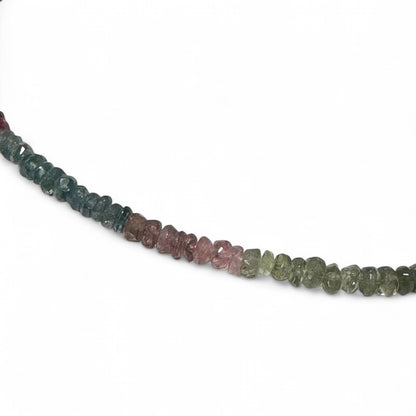 Collar de turmalina multicolor brasileña AA (cuentas facetadas de 2-3 mm) - 45-50 cm