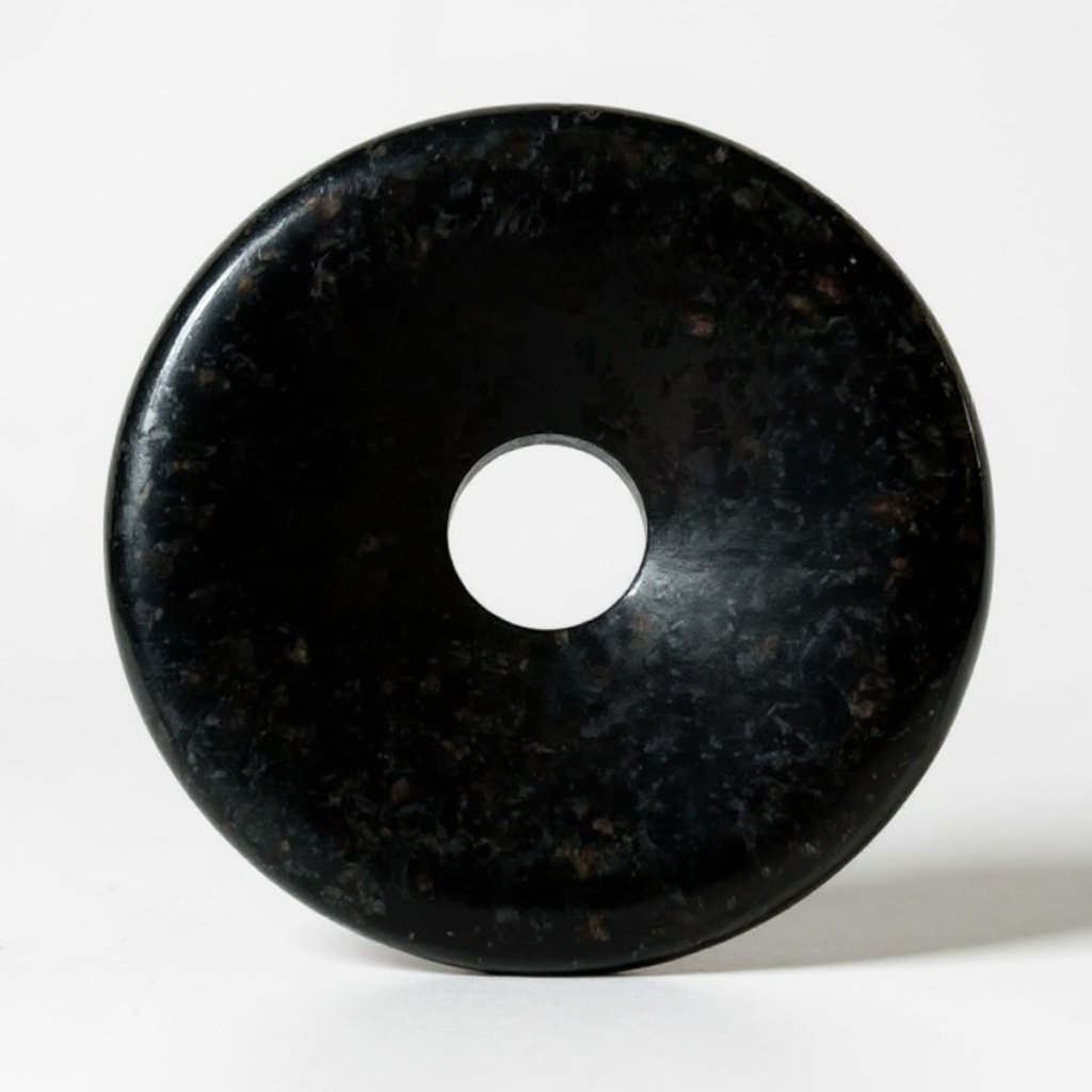 Donut ou PI Chinois coppernite (nuummite indienne) A