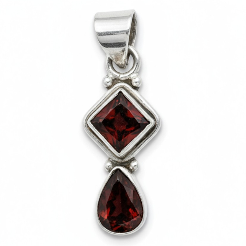 Pendentif grenat rouge almandin AA argent 925