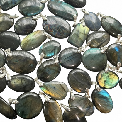 Pendentif labradorite multicolore Madagascar AA+