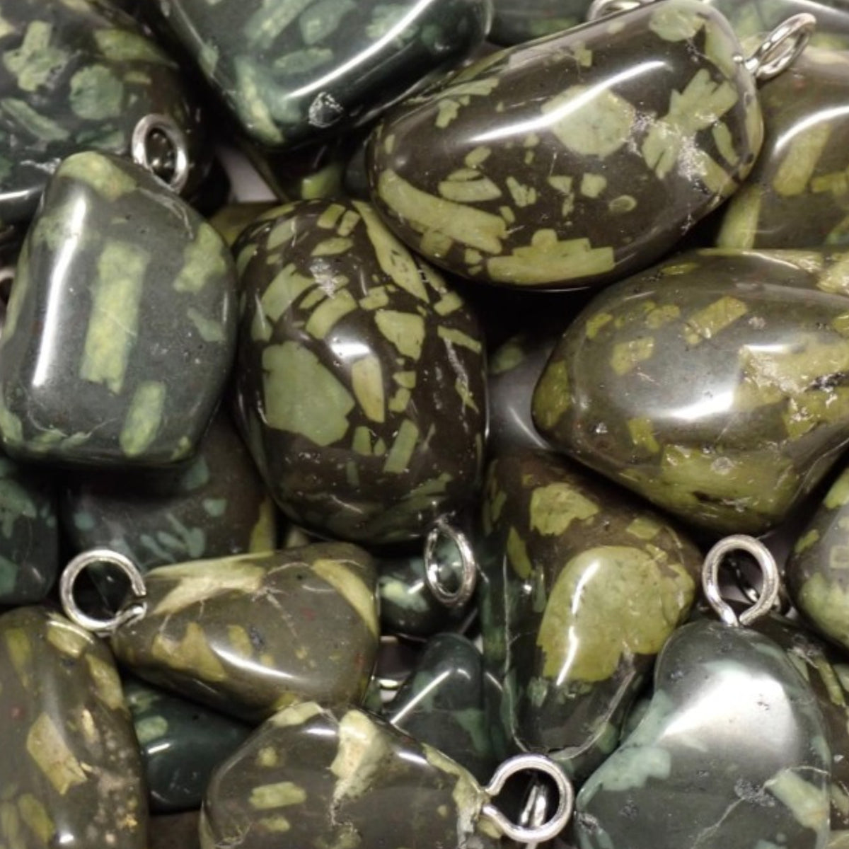 Green porphyry pendant Greece A (flat stone)