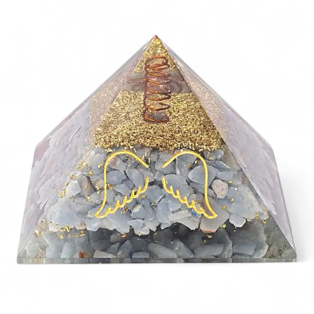 Pyramide orgonite angelite ailes d&