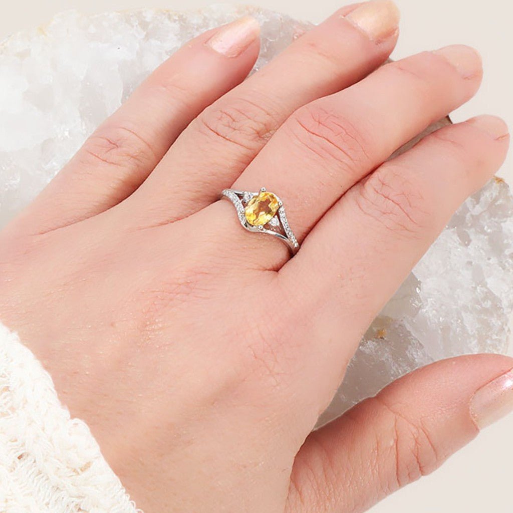 Bague Citrine naturelle Madagascar AAA argent 925 Rhodié - La Boite à Cailloux