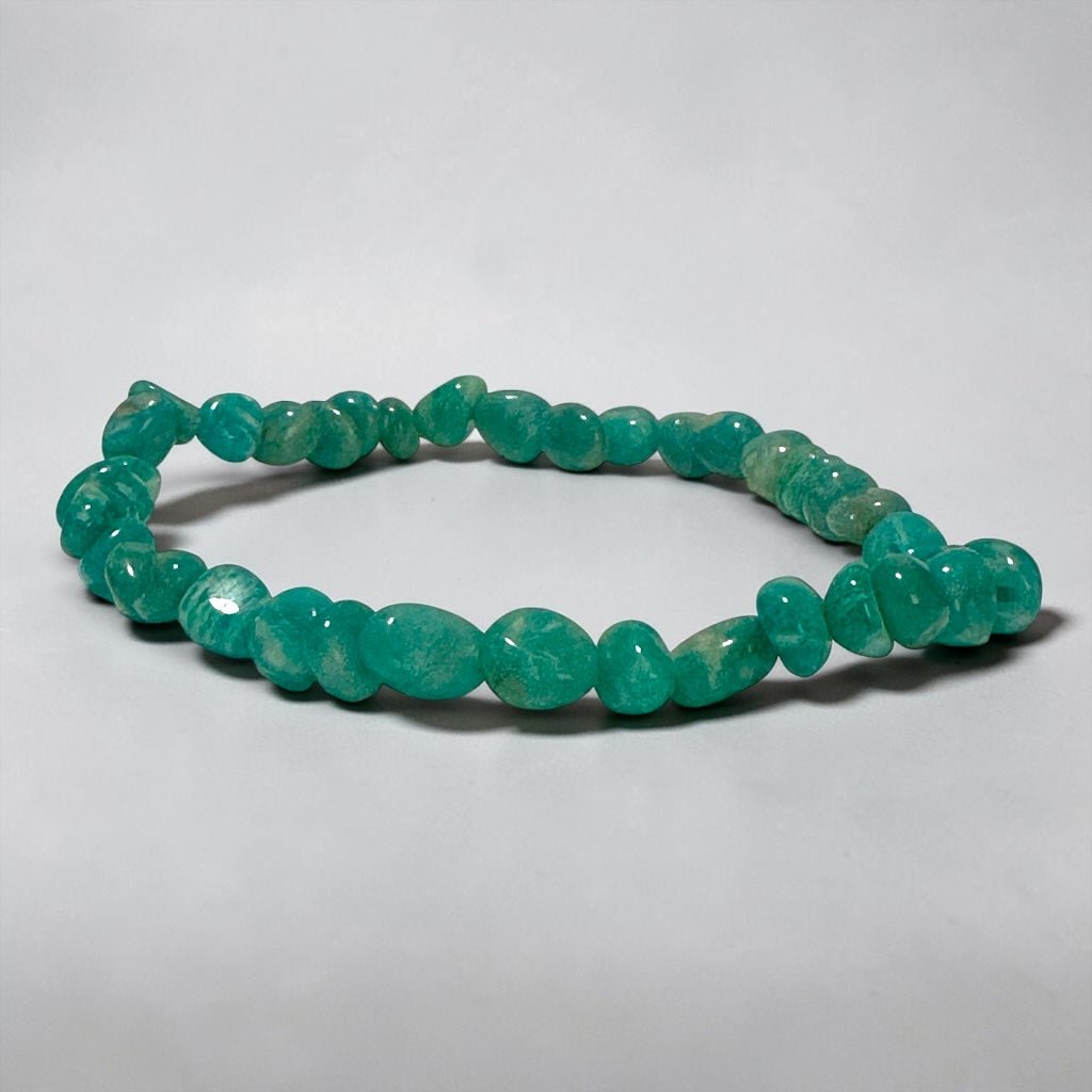 Bracelet amazonite Russie A (grains 5-7mm) - La Boite à Cailloux