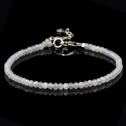 Bracelet pierre de lune arc en ciel (péristérite) perles facettées argent 925 - La Boite à Cailloux