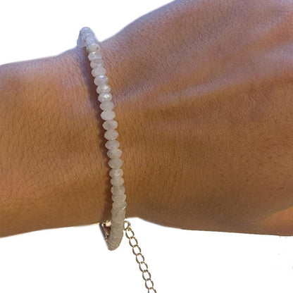 Bracelet pierre de lune arc en ciel (péristérite) perles facettées argent 925 - La Boite à Cailloux