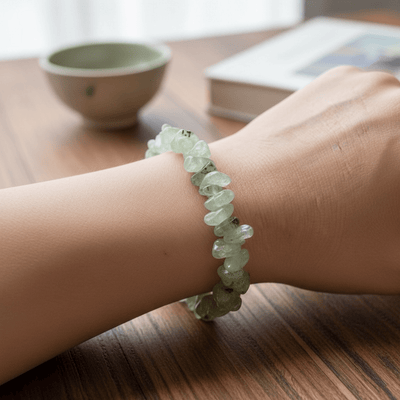 Mali A prehnite bracelet (baroque pearls)