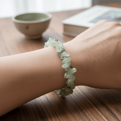 Bracelet préhnite Mali A (perles baroques) - La Boite à Cailloux