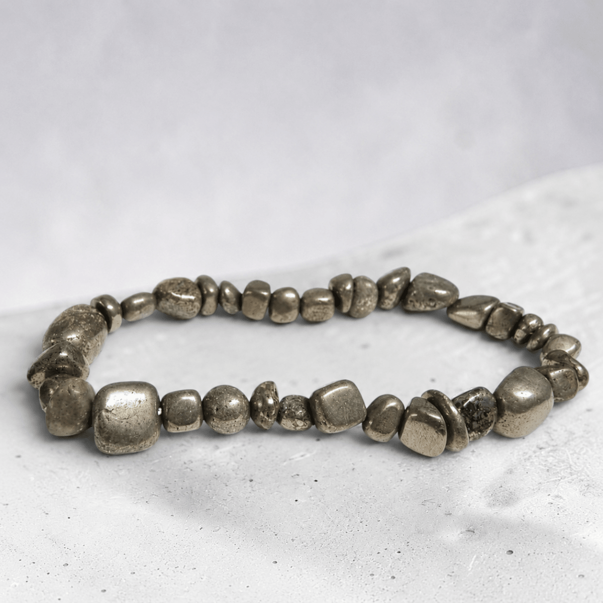 Bracelet Pyrite Pérou A (grains 5-7mm) - La Boite à Cailloux