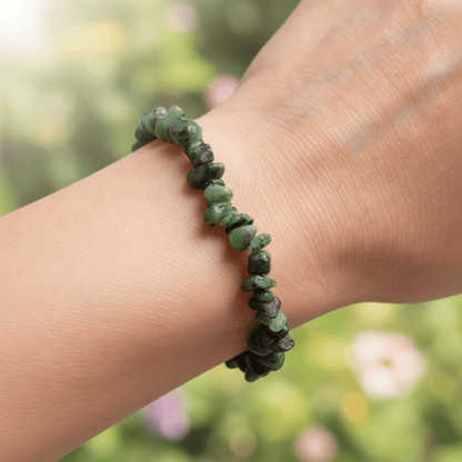 Bracelet rubis sur zoisite Tanzanie A (perles baroques) - La Boite à Cailloux