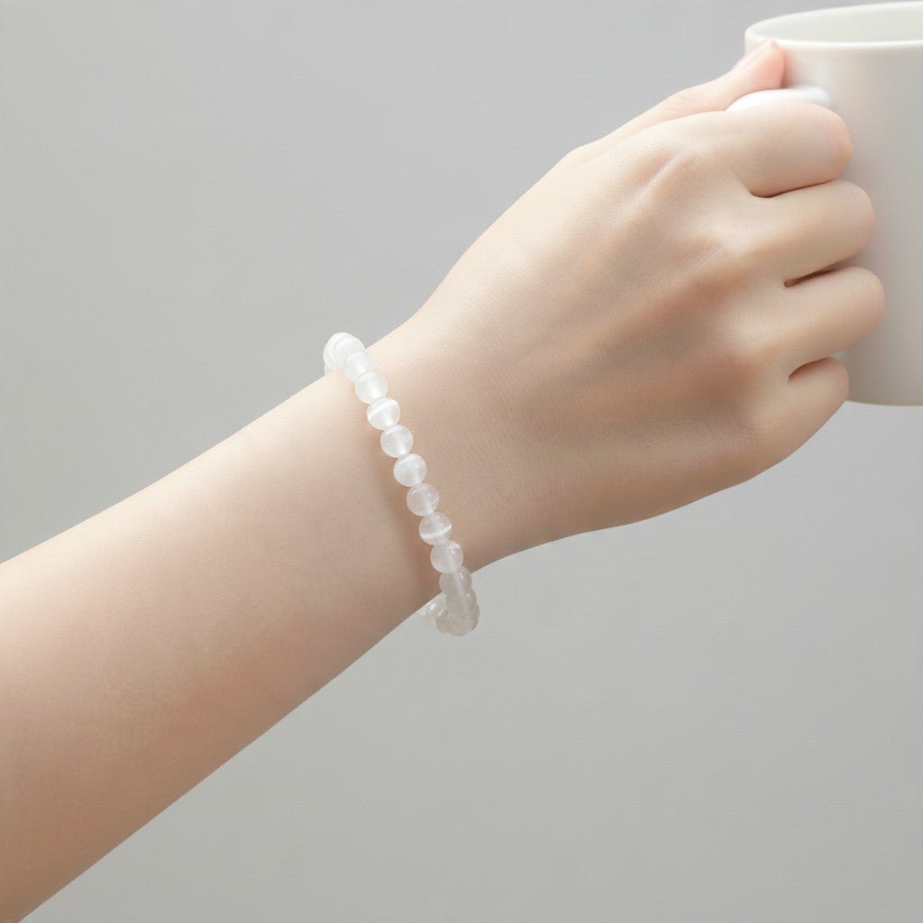 Bracelet sélénite Maroc AA (boules 7-8mm) - La Boite à Cailloux