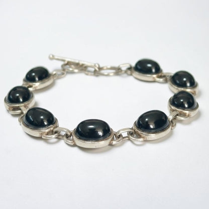 Bracelet en spinelle étoilé noir du Sri Lanka AA avec fermoir en T et monture en argent 925