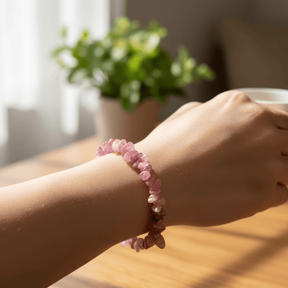 Bracelet tourmaline rose ou rubélite Namibie A (perles baroques) - La Boite à Cailloux
