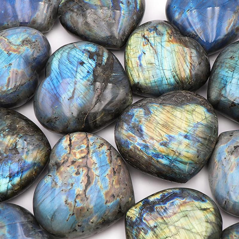 Coeur labradorite Madagascar A - 30 - 35mm - La Boite à Cailloux