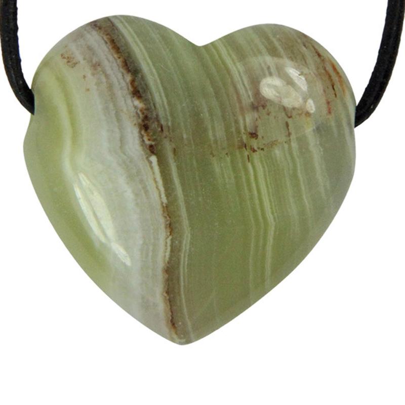 Coeur percé aragonite verte Pakistan A 30mm + cordon - La Boite à Cailloux