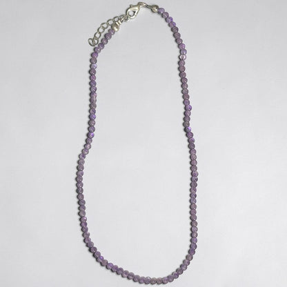 Collier améthyste Brésil AA (boules 2-3mm) 40-43cm - La Boite à Cailloux