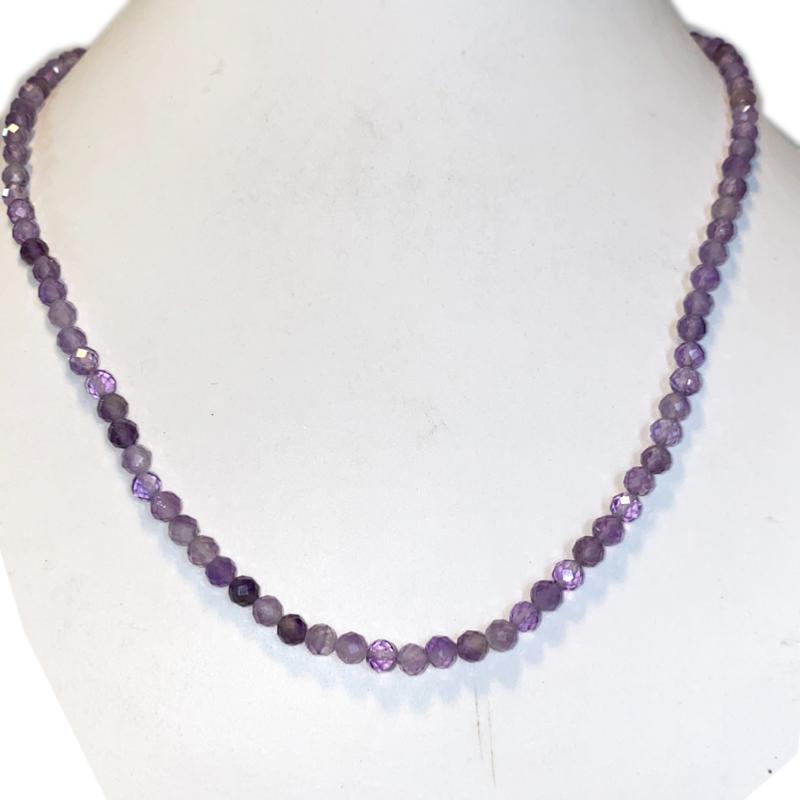 Collier améthyste Brésil AA (perles facettées 3 - 4mm) - 45cm - La Boite à Cailloux