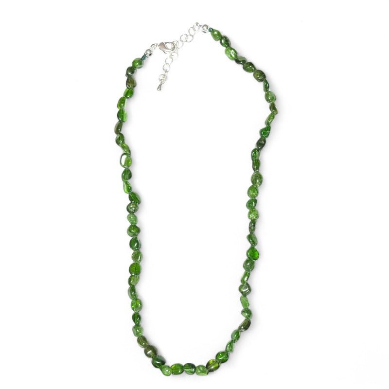 Collier diopside chrome Brésil AA (grains 5 - 6mm) - 43 - 45cm - La Boite à Cailloux