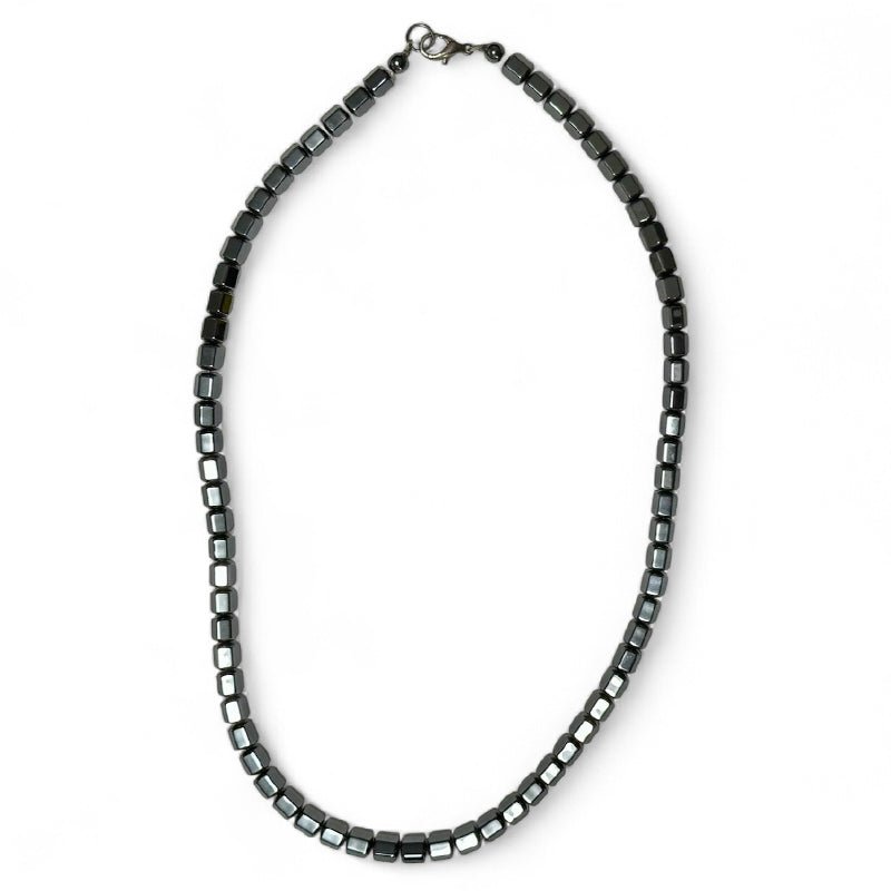 Collier Hématite Chine A (cubes) - 43cm - La Boite à Cailloux