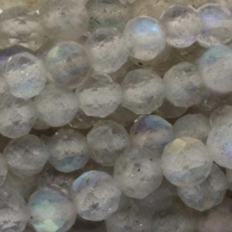 Collier labradorite Madagascar AA (perles facettées 3 - 4mm) - 45cm - La Boite à Cailloux