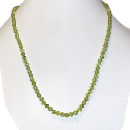 Collier péridot Inde AA (perles facettées 3 - 4mm) - 45cm - La Boite à Cailloux