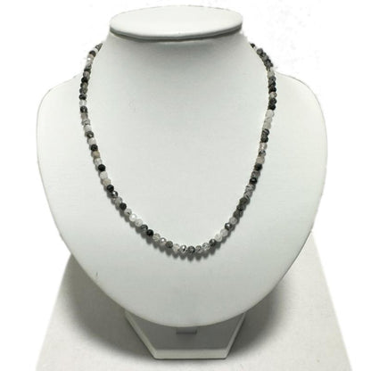 Collier quartz inclusion de tourmaline Brésil AA (perles facettées 3 - 4mm) - 45cm - La Boite à Cailloux