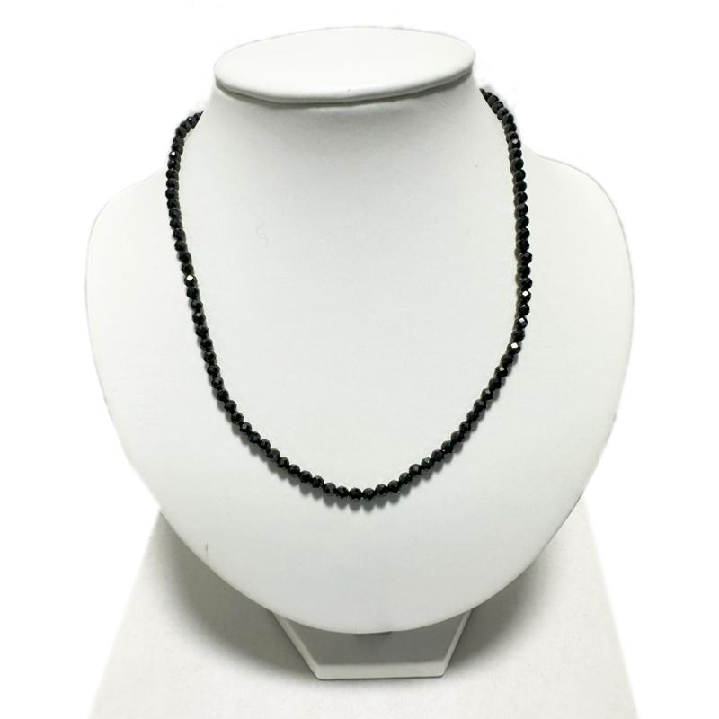 Collier spinelle noir Thaïlande AA (perles facettées 3 - 4mm) - 45cm - La Boite à Cailloux