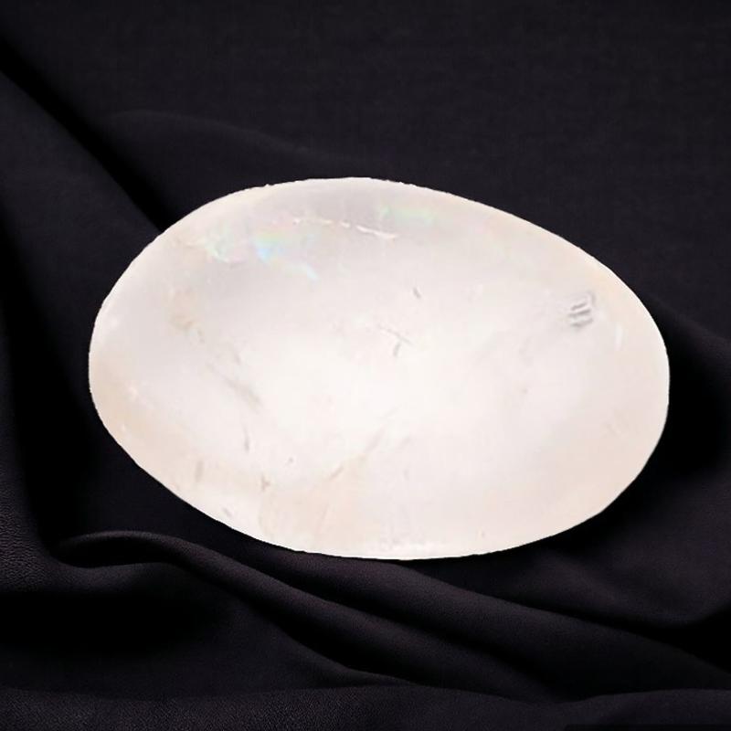 Cristal de roche Madagascar A (galet XL) - La Boite à Cailloux