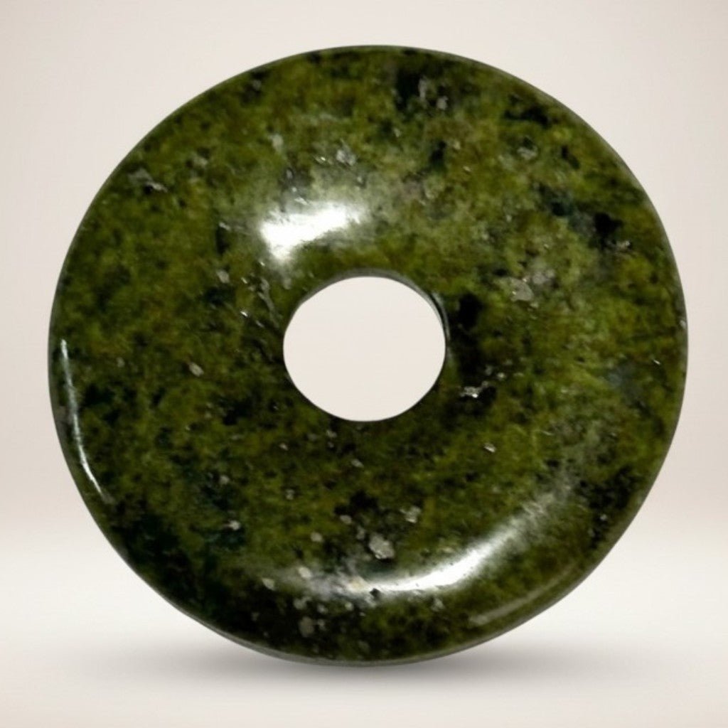 Donut ou PI Chinois Epidote Inde A - La Boite à Cailloux