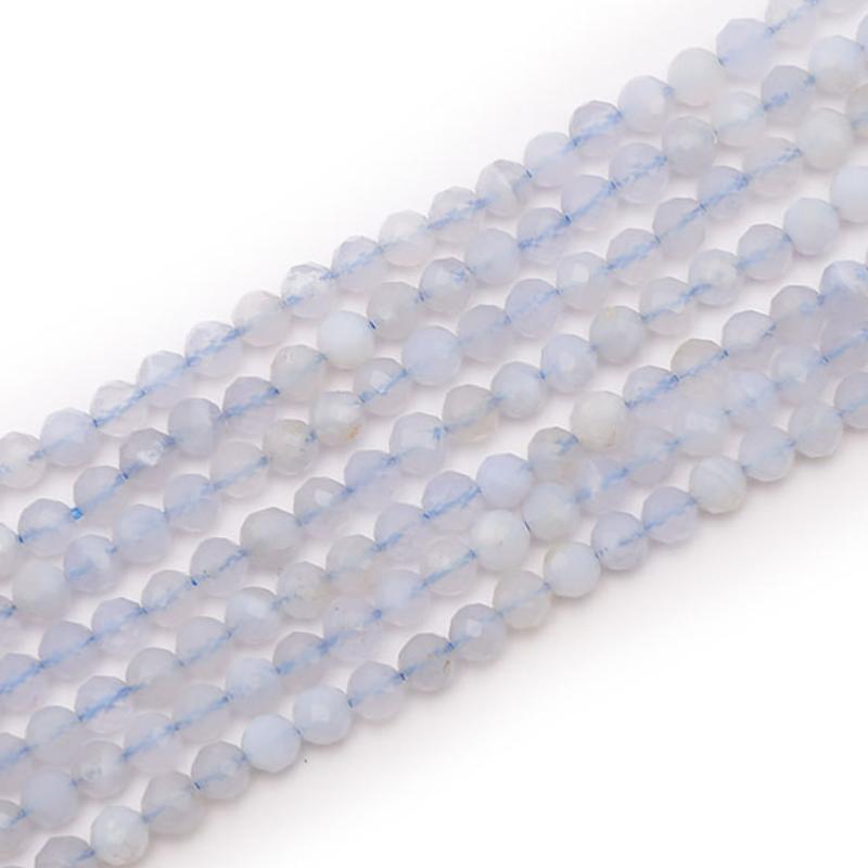Fil calcédoine bleue Namibie A perles facettées 3 - 4mm - La Boite à Cailloux