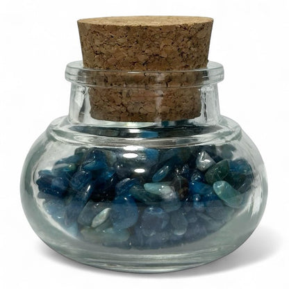 Flacon verre apatite bleue Madagascar AA (mini - pierre roulée XXS) - La Boite à Cailloux