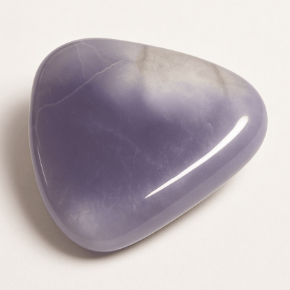 Galet fluorine mauve Birmanie A - La Boite à Cailloux
