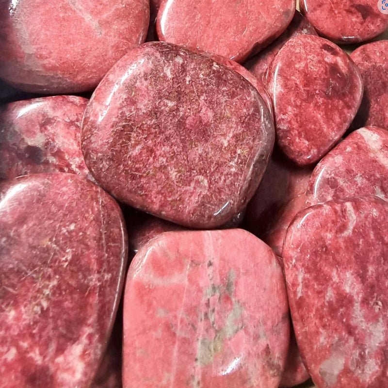 Galet Thulite Norvège A - La Boite à Cailloux