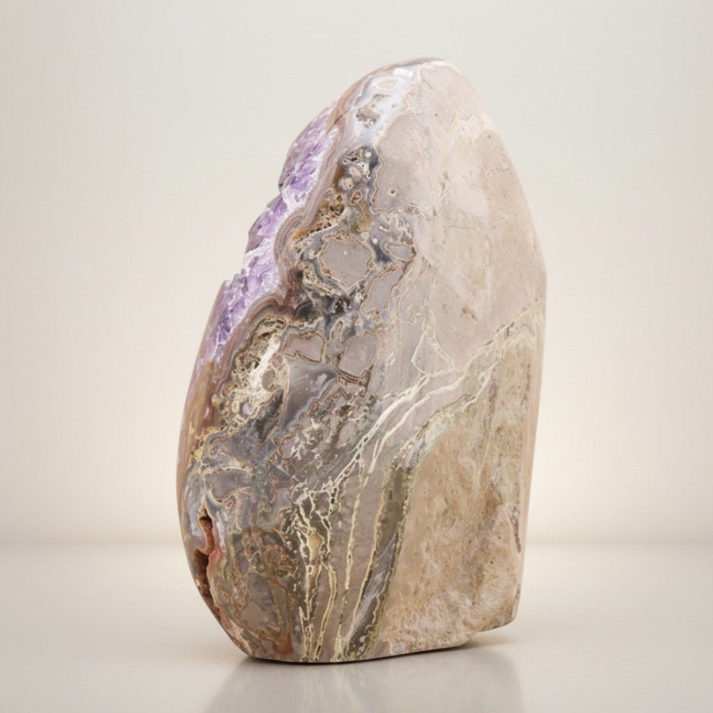 Géode Améthyste Uruguay Bords polis AAA 1170g - La Boite à Cailloux
