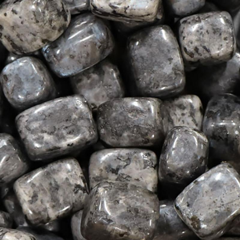 Granite ou larvikite Norvège A (pierre roulée) - La Boite à Cailloux