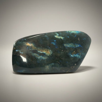 Labradorite Madagascar AA free form - 477g